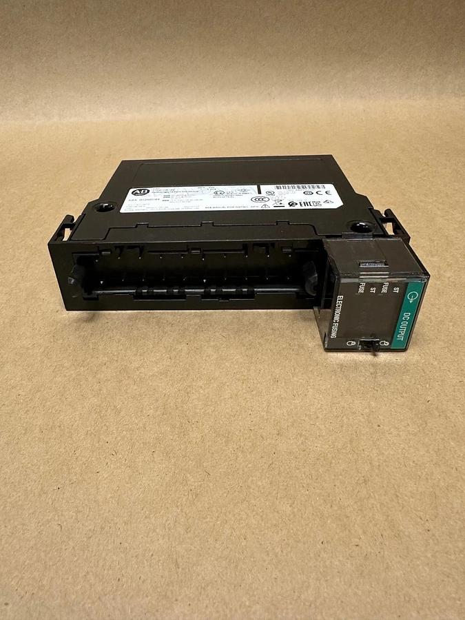 Allen Bradley 1756-OB16E ControlLogix 16 Point D/O Module