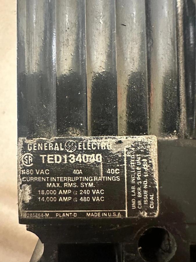 Used General Electric TED134040 40A 3 Pole Circuit Breaker