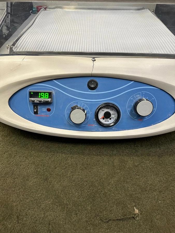 Used Thermo Scientific 4322, SHKA4000-S Incubator Shaker