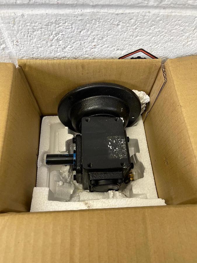 Worldwide Electric Corp HdRF133-50/1-R-56C Worm Gear Speed Reducer, 50:1 Ratio
