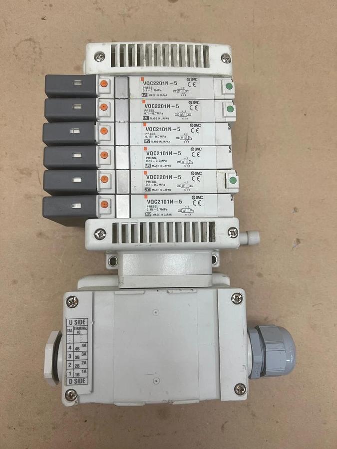 Used SMC VQC2101N-5 6 Bank Slot Valve