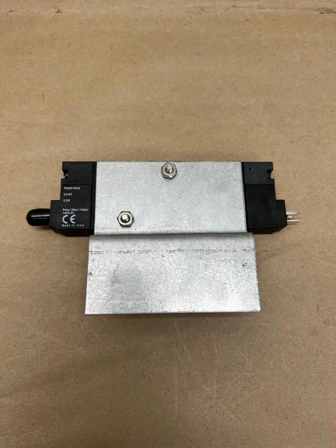 Used Parker EZ12NBB549A 145 PSIG (1000 kPa) Valve