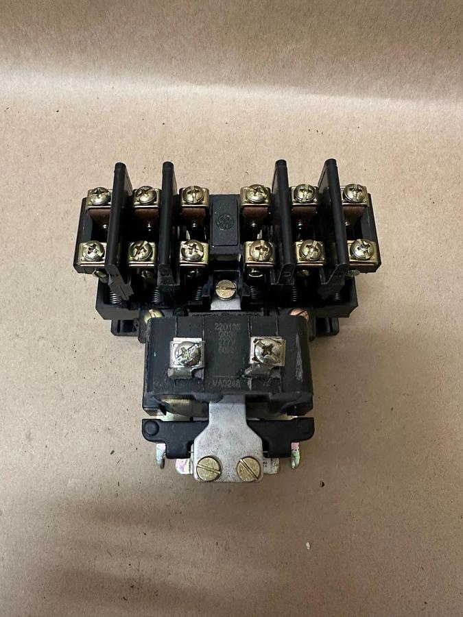 Used General Electric CR260L20GA361AA0 30A 6 Pole Lighting Contactor w/o Enclosure