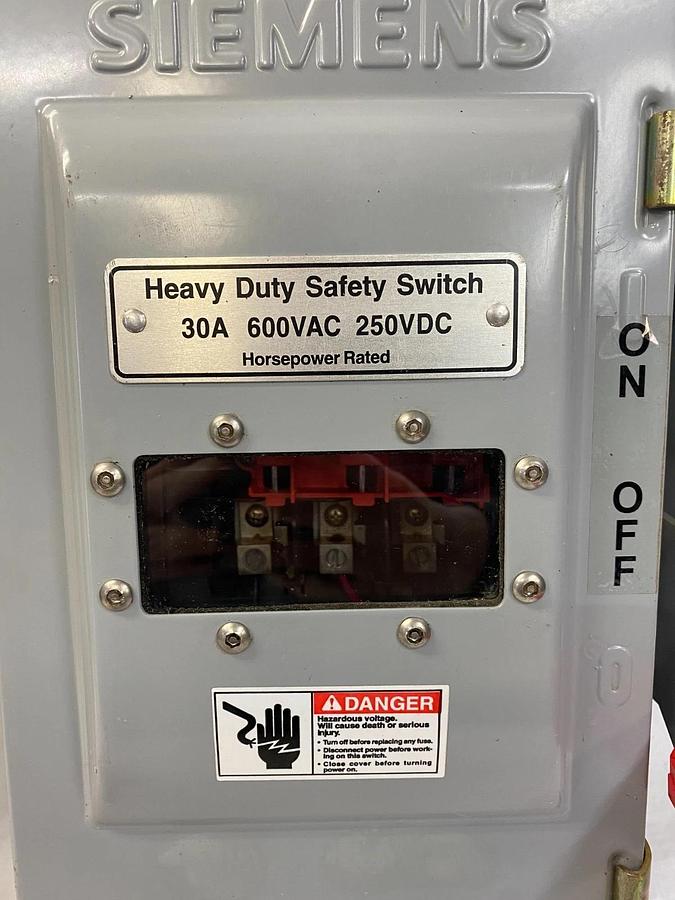 Used Siemens HNF361JW Heavy Duty Safety Switch Type VB II 30A 600VAC 250VDC