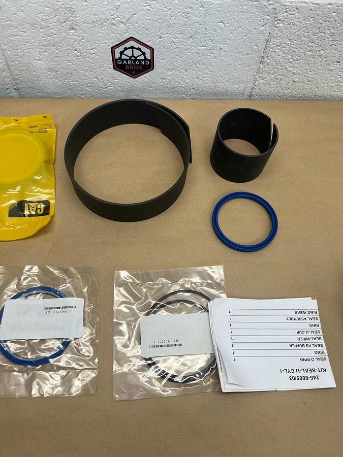 Used CAT 245-0605 Seal Kit
