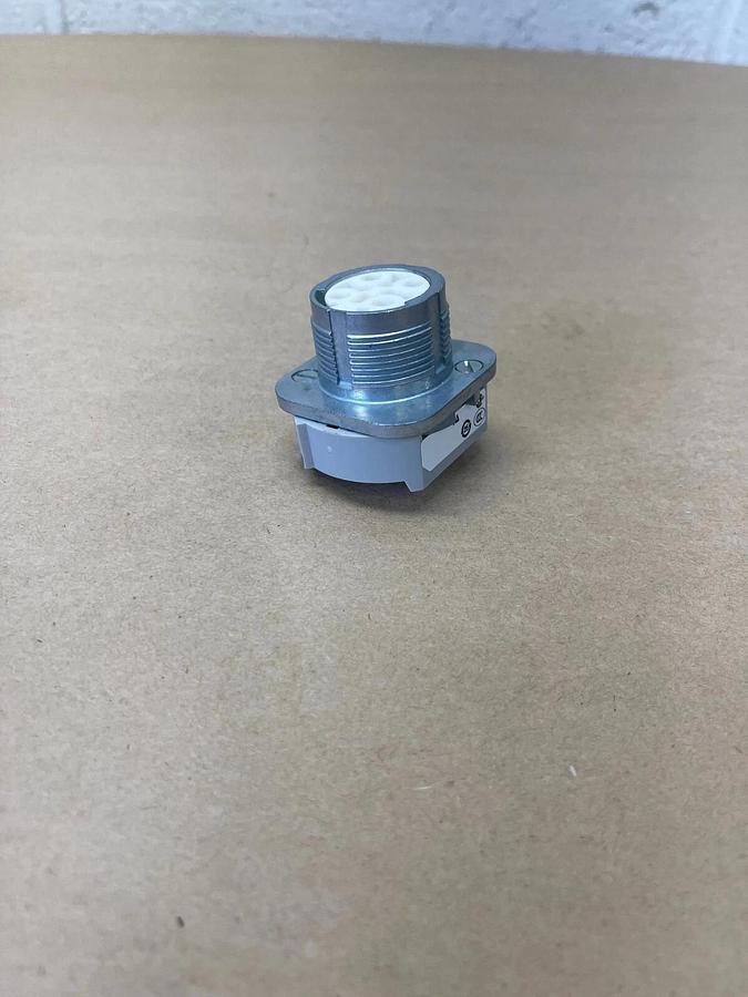 Allen-Bradley 800T-J91 30 mm Selector Switch, 800T PB 3 Position Non-Illuminated