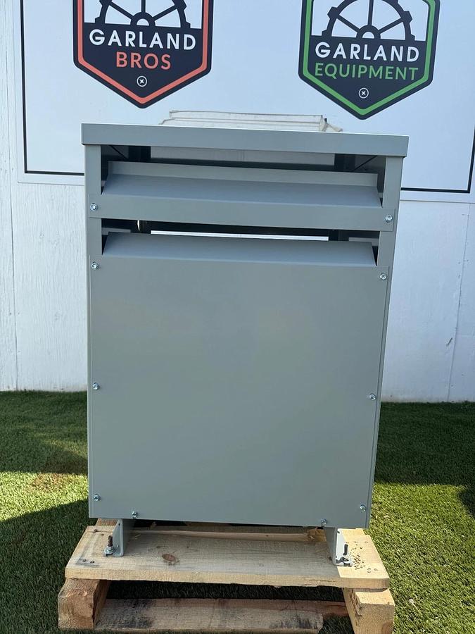 Used Eaton V48M28T4516 General Purpose Ventilated Transformer, 45kVA, V45DA001, 3 Ph