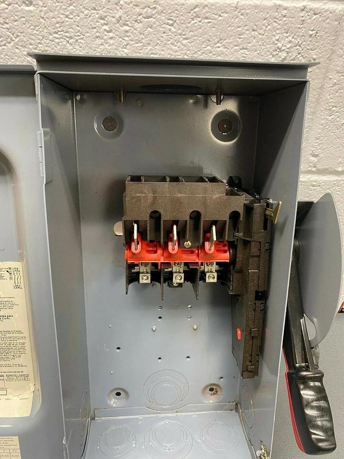 Used Square D HU362RB Heavy Duty Safety Switch, 60 AMP, 600 VAC