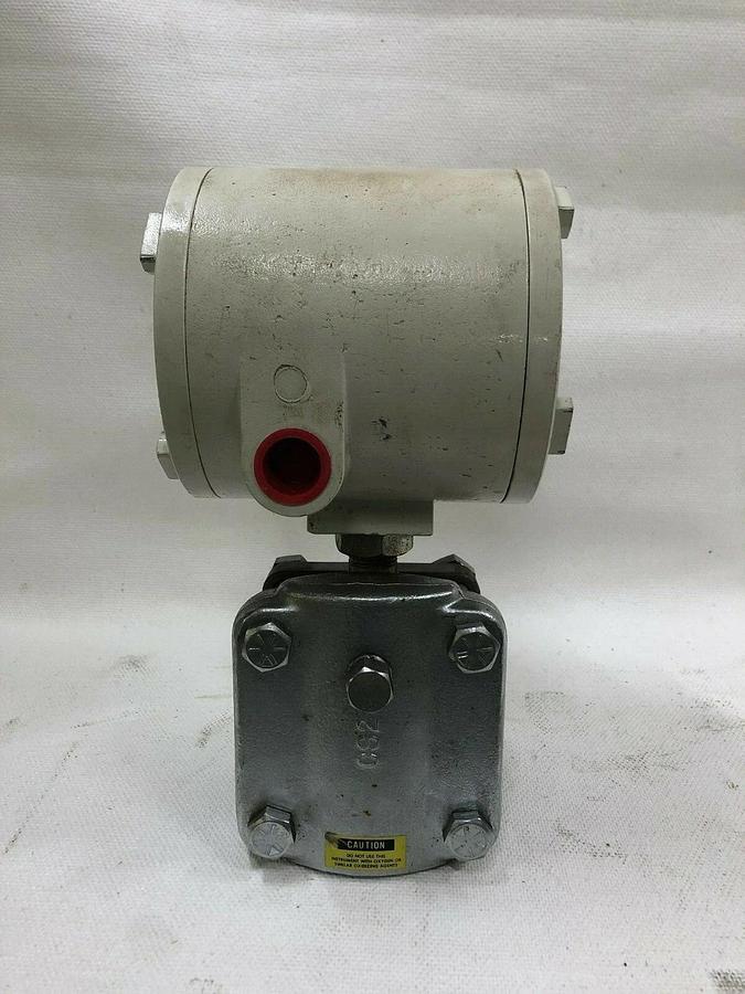 Used Bristol Babcock Signature Pressure Transmitter 2408-10B-511