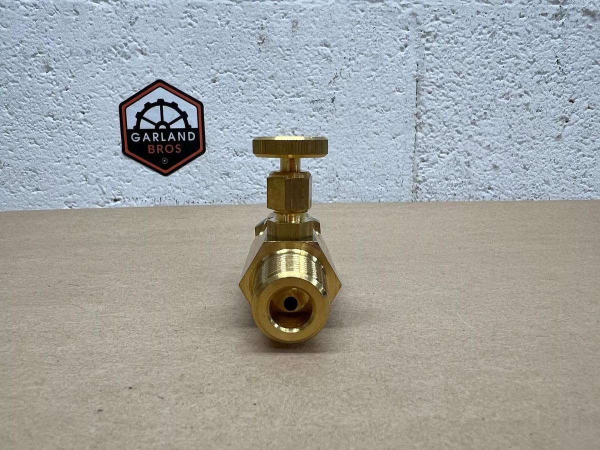 Used LDI Industries N104-01 1/2 Outlet Thread, 1/2 Inlet Thread Oil Reservoir Needle