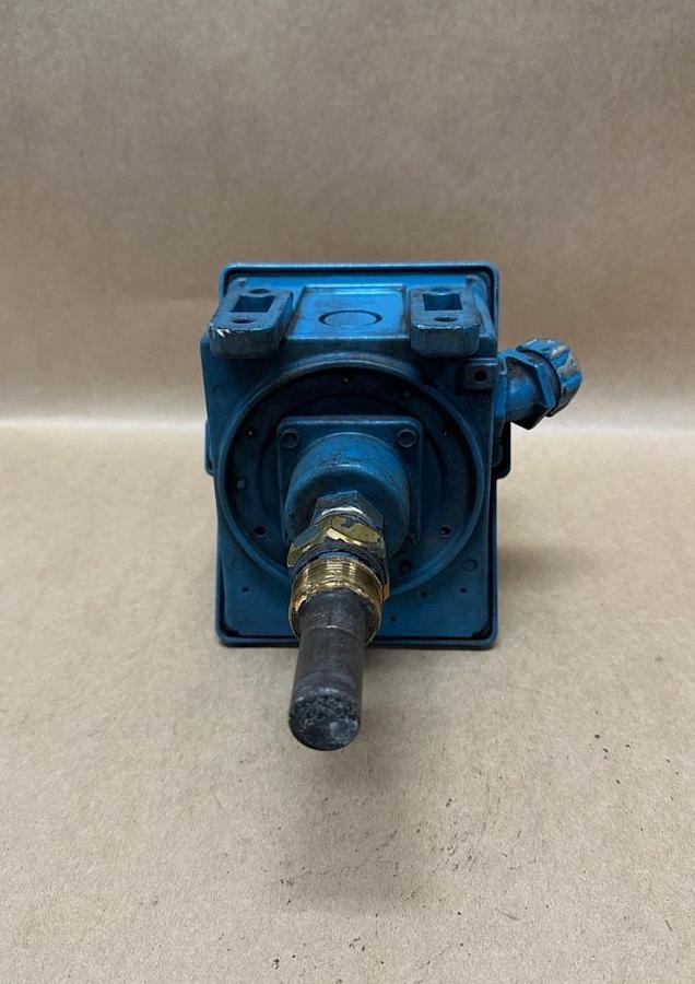 Used United Electric Controls B400-120 Temperature Control