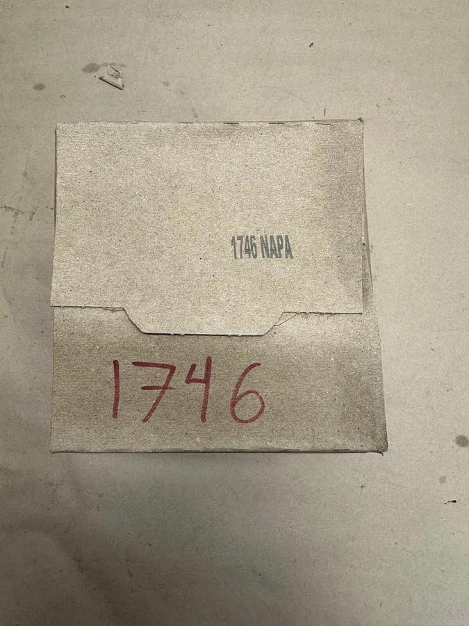 Used NAPA 1746 Gold Hydraulic Filter