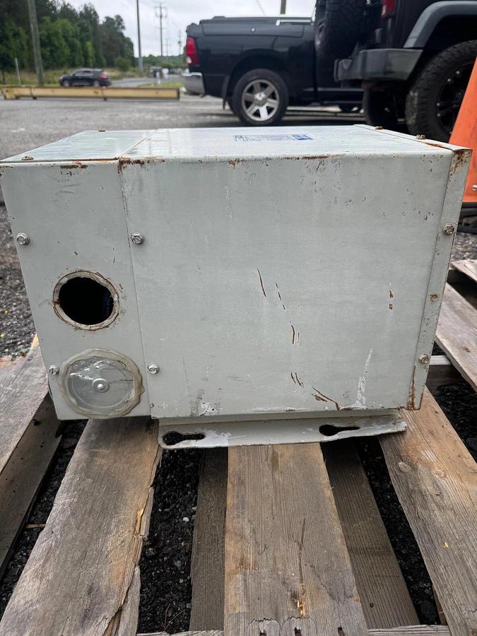 Used General Electric 9T21B9110 Transformer, 25 kVA, 456/468/480/492/504V, 1Ph, 60Hz