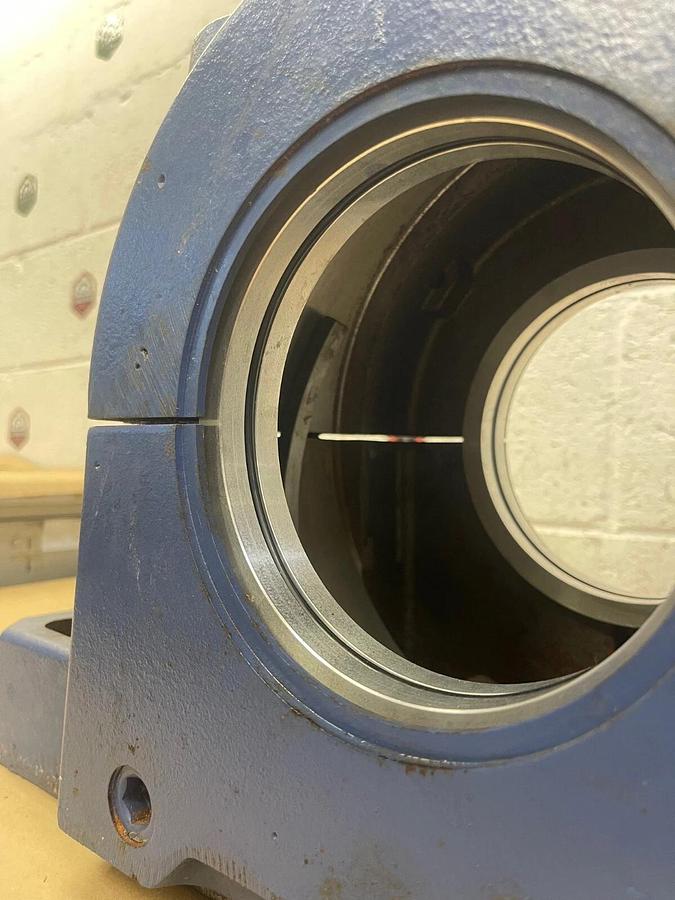 SKF SAF350 Split Pillow Block Bearing