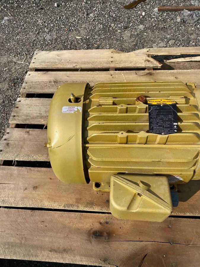 Used Baldor Reliance EM4106T 3 Phase Super E Motor 20HP 3520RPM 256T Frame 230/460V