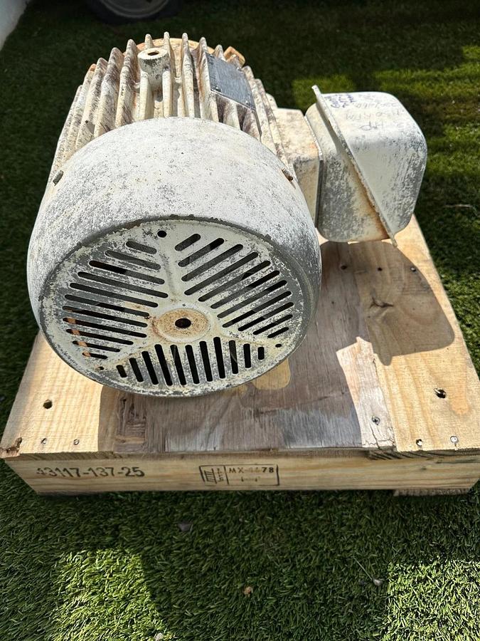 Used Toshiba High Efficiency 3Hp Motor @ 750RPM, 230/460V, 3 Phase, Frame 213T, 60Hz