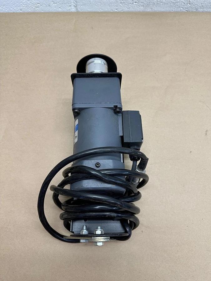 Used ZD 5IK90GN-AF Induction Motor w/ 5GN Gearhead