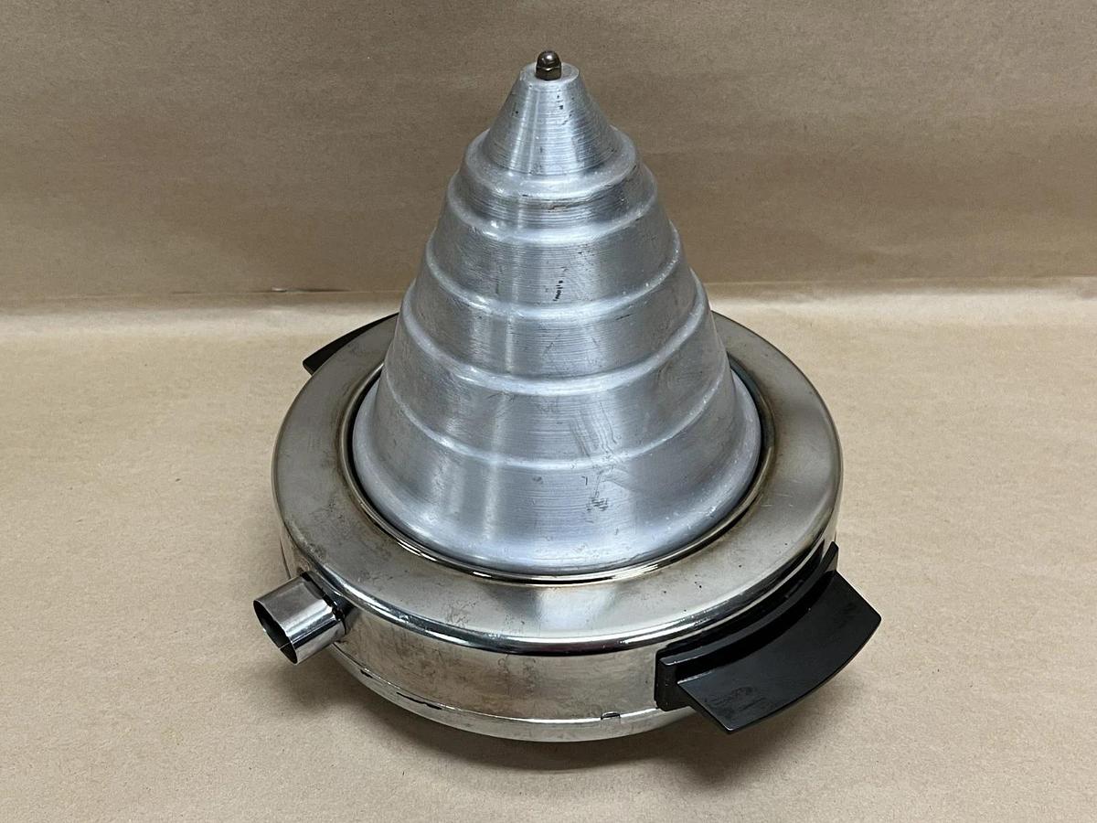 Used Cone Mounter Co. 24995 725W, 120V Bearing Heater (No Cord)