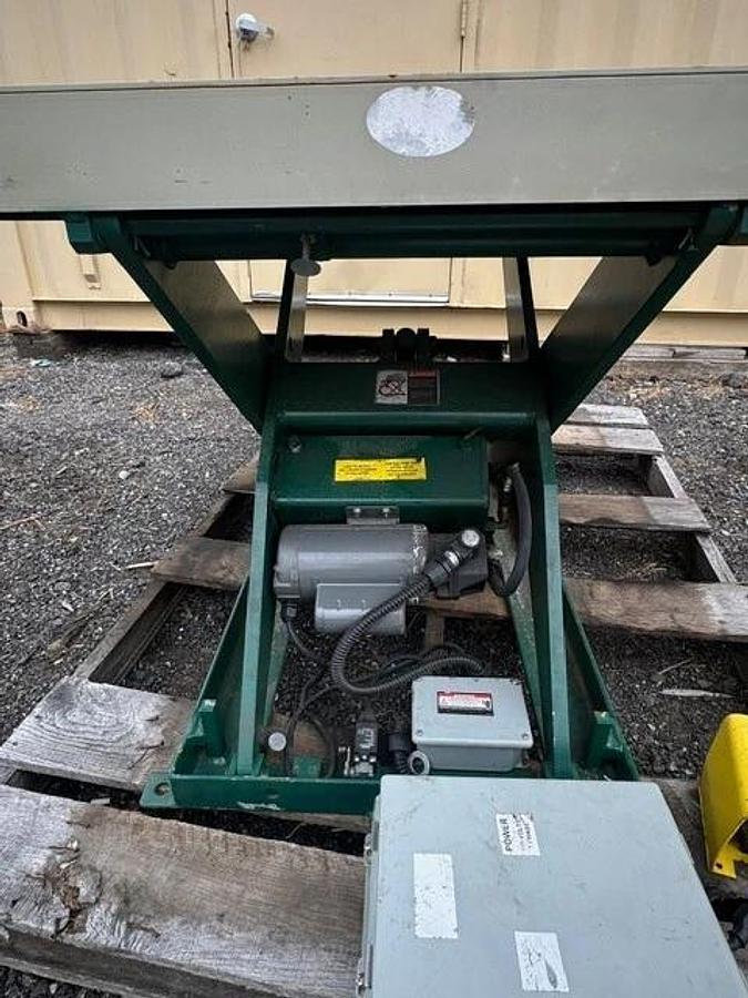 Used Southworth LS2-36 Backsaver Lift Table, 1 Ton Capacity, 1HP Motor @ 115/230V