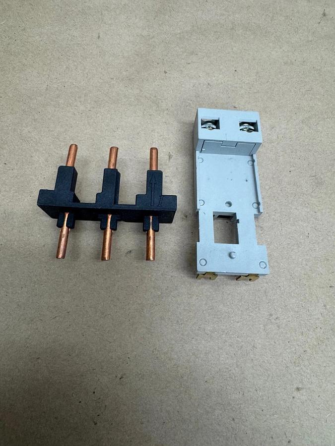 Used Allen Bradley 140M-F-PKC43 Connection Kit