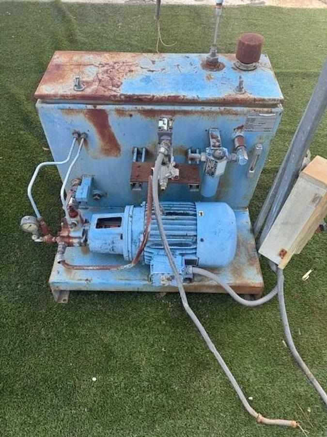 Used Hydraulic Power Unit 30 Gal Tank, 7-1/2Hp Motor, Parker D1VW1CNYCF 75