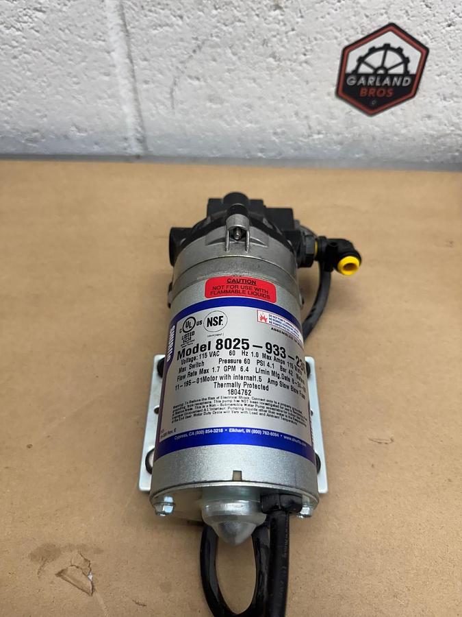 Used Shurflo 8025-933-236 Water Booster Pump, 115VAC, 115W, 4.1 PSI, Bar 42, 6.4 GPM
