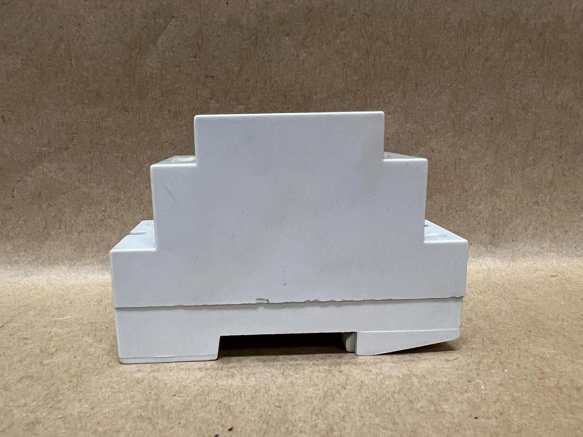 Used Siemens 5TE6700 Shockproof Socket - Lot of 2