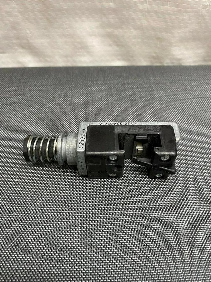 Used AMP Tyco 58392-1 Terminating Head for Mass Termination Assembly