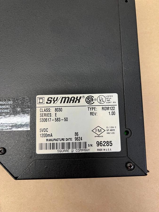 Used Square D ROM122 Series E SY/MAX Analog Output Module