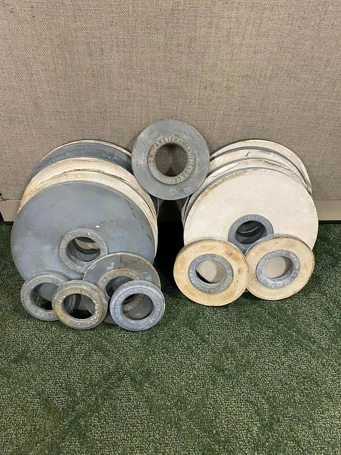 Used Ametek WG-10-1 Dead Weight Gage Tester w/ 16 Additional Weights, 10-100 PSI