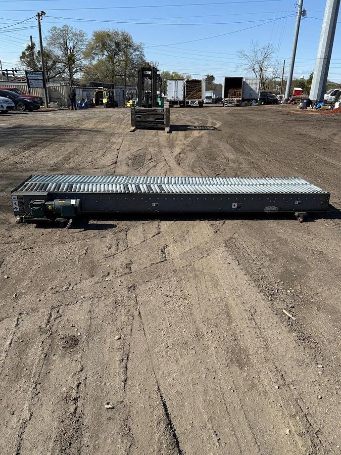 Used Power Roller Conveyor W:34” L:13’ V-belt 1Hp 1760RPM Tigear 2 Gearbox 15:1 Ratio