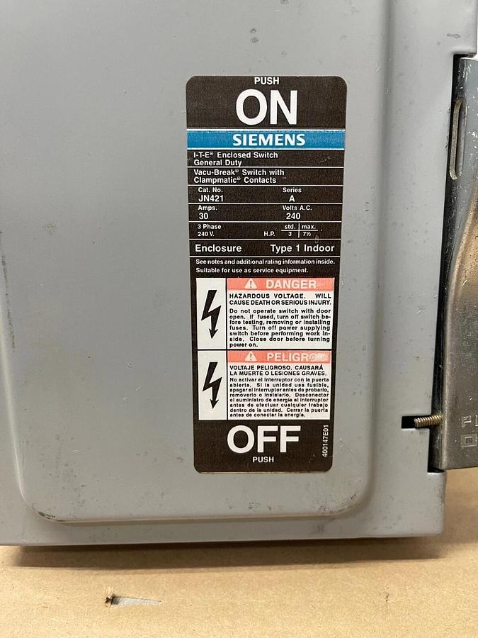 Used Siemens JN421 I-T-E Enclosed Switch Vacuum-Break Clapmatic Action 30A Type 1