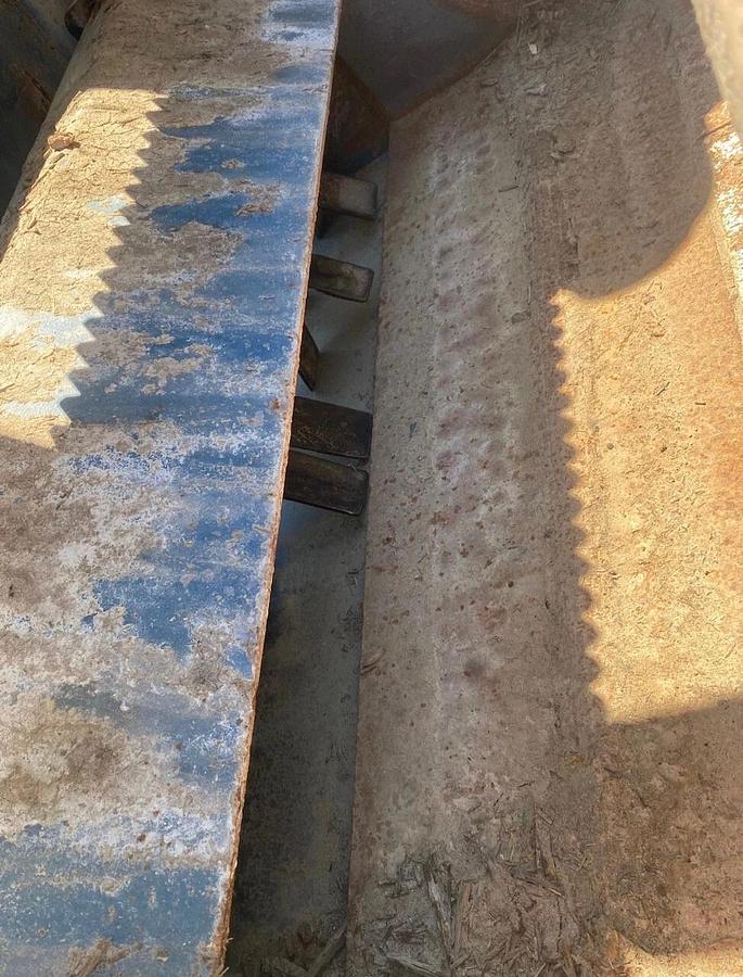 Used Challenger CH300 4055 S Horizontal Grinder w/ Brook Hansen 75HP @ 1770 RPM Motor