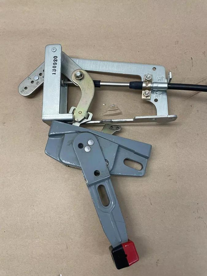 Used Square D 9422A 6” Operating Handle Mechanism