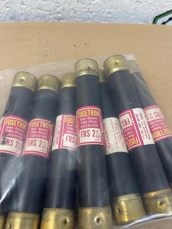 Used Bussmann Fusetron FRS 2 8/10 A Dual Element, Time Delay, Class K5 Fuse, Lot of 7