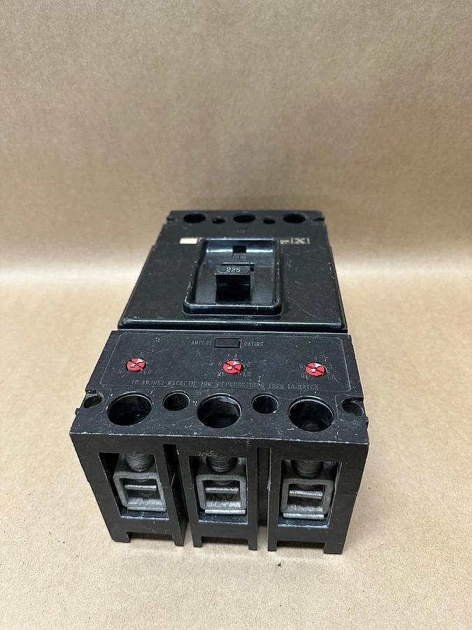 Used Westinghouse JA3225W 225A 3 Pole Circuit Breaker