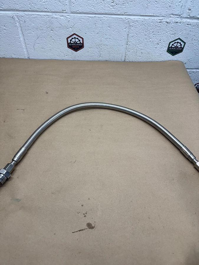 Used Airgas 316L Diaphragm 3500 PSI Valve w/ UMI 4250 Stainless Steel Hose