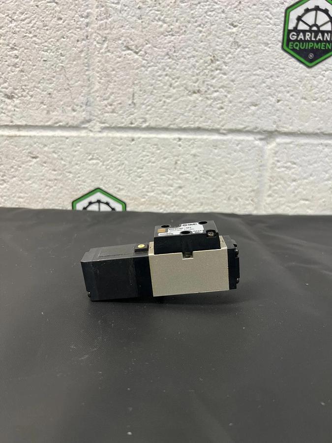 Used SMC NVFS2100-5FZ Solenoid Valve
