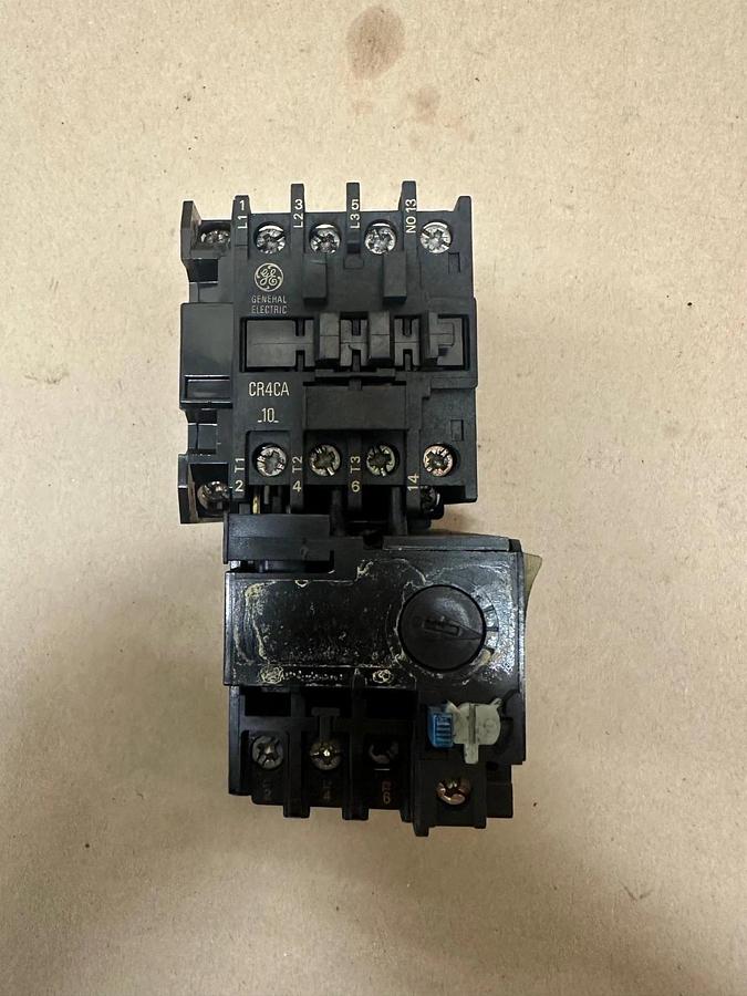 Used General Electric CR4CA Contactor w/ IEC 292-1 Starter