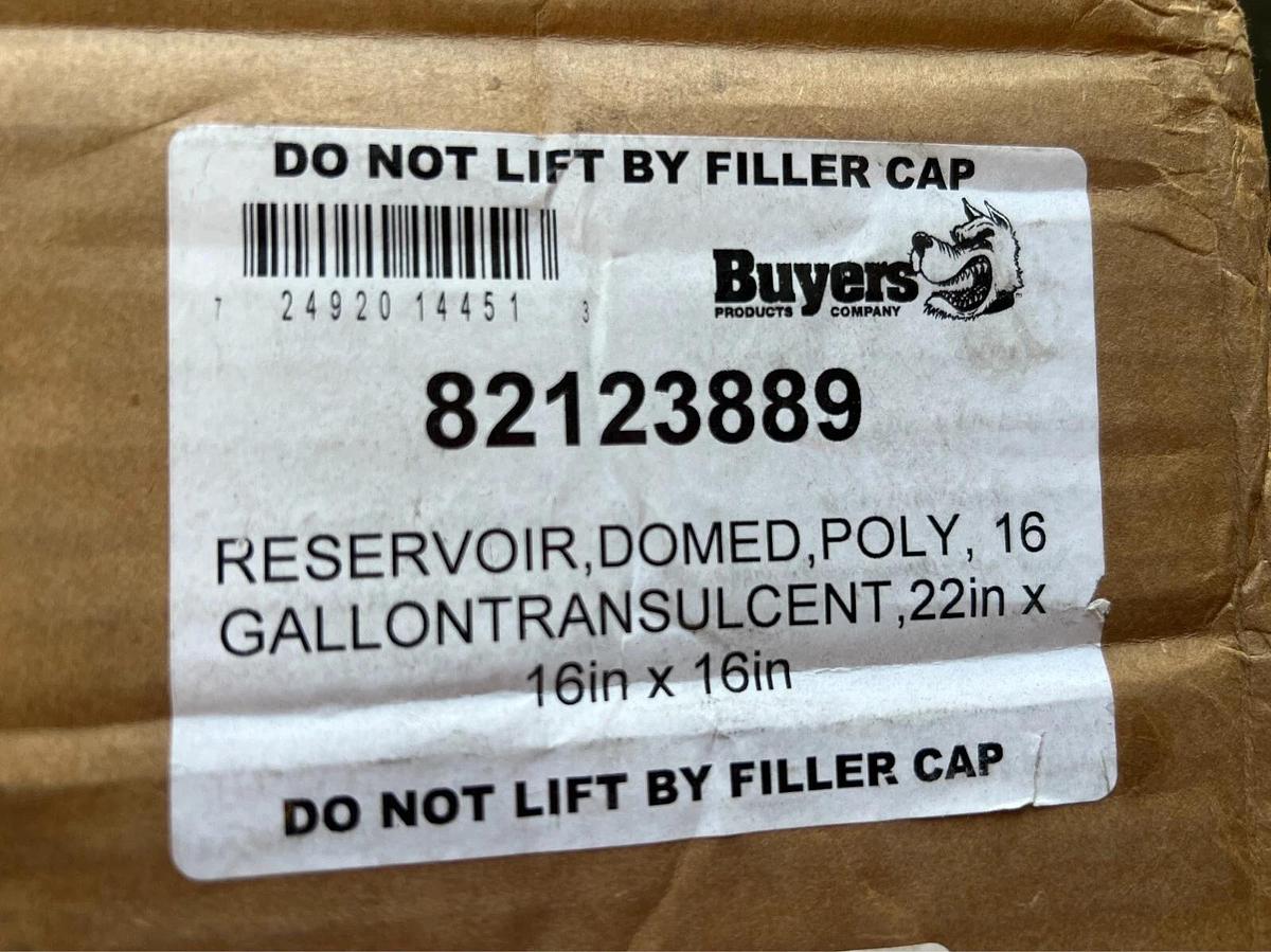 RomoTech 82123889 Reservoir Domed Poly 16 Gallon, 22” x 16” x 16”
