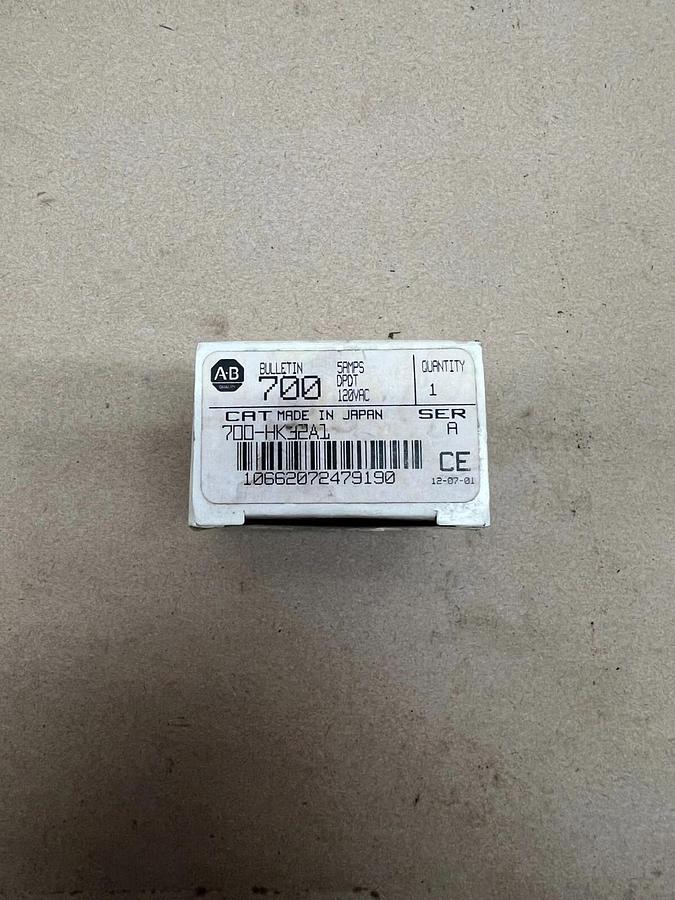 New - open box Allen Bradley 700-HK32A1 Relay