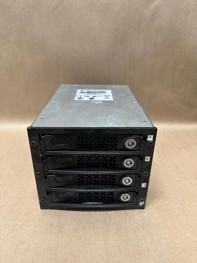 Used Storcase Technology S21J110 4 Bay Removable Drive Carrier