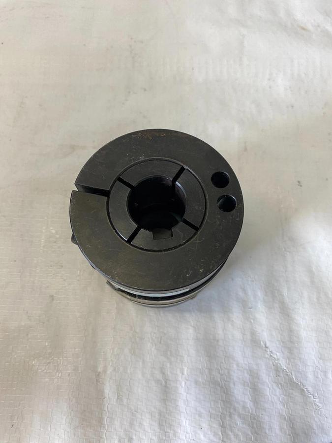 Used Zero-Max 6-30 CD Coupling, Single Flex, Bore 0.96" (24.6 mm)