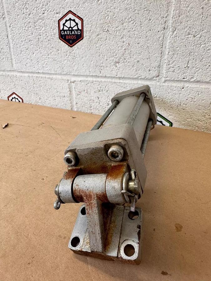 Used SMC - C95SDB50-100 - Pneumatic Cylinder; Max Press: 1.0 MPa