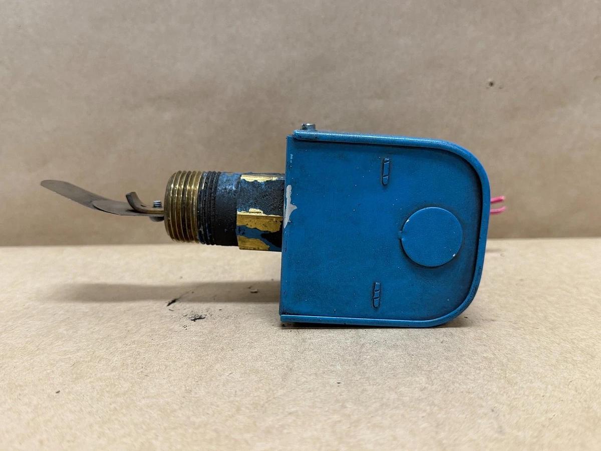 Used McDonnell & Miller FS4-3 General Purpose Flow Switch