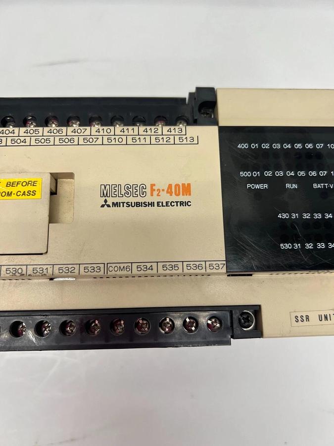 Used Mitsubishi F2-40MS Melsec F 2-40M Programmable Controller *Powers Up*