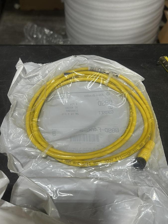 Used Allen Bradley 889D-F4AC-7 Cable, Female