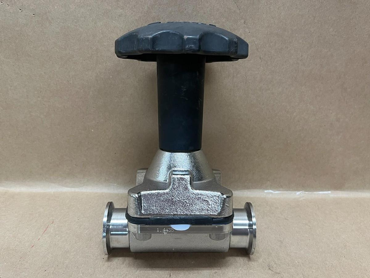 Used Topline 17574 (DN40) 1-1/2", 316L, CWP 150 Sanitary Tri-Clamp Diaphragm Valve