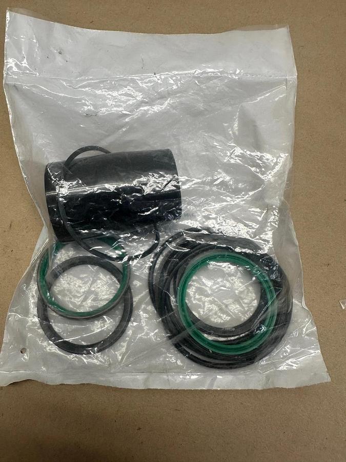 Hyster 1501408 Seal-Kit *FACTORY SEALED*