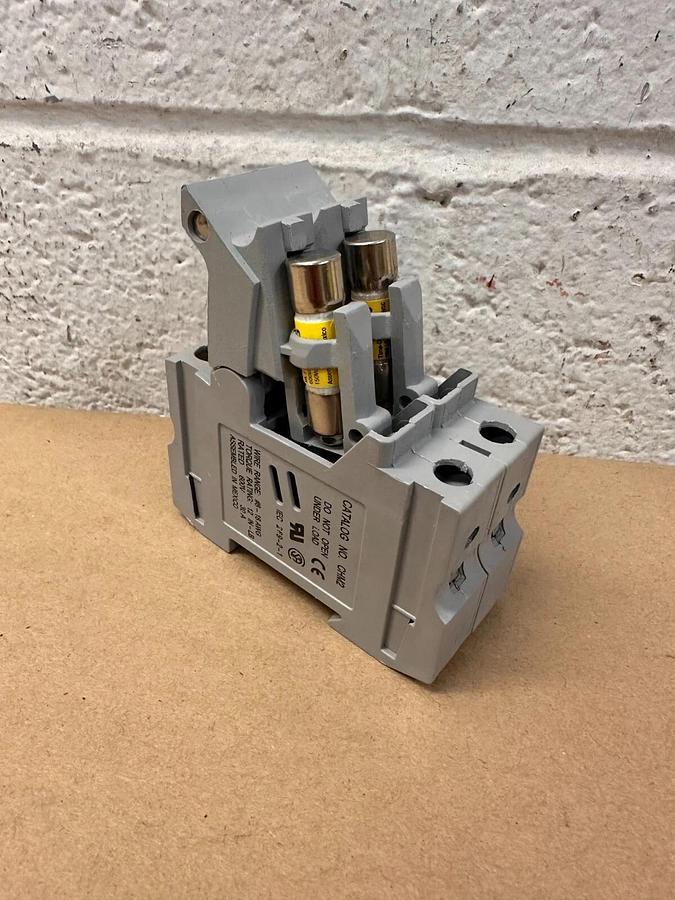 Used Buss - CHM2 - Fuse Holder - 30 A 600 V - Wire Range 8-18 AWG - Lot of 3